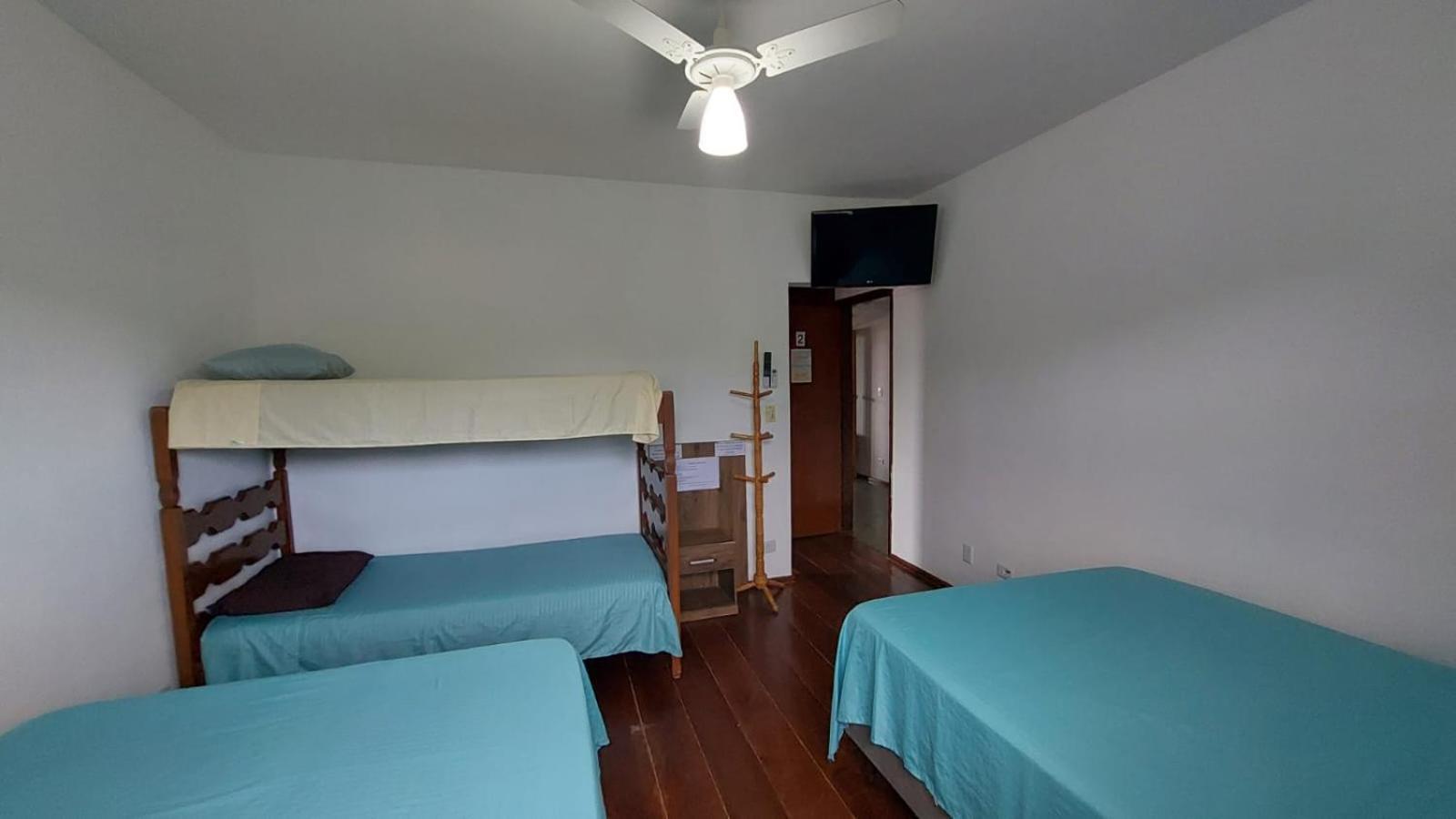 500m Da Enseada Homestay